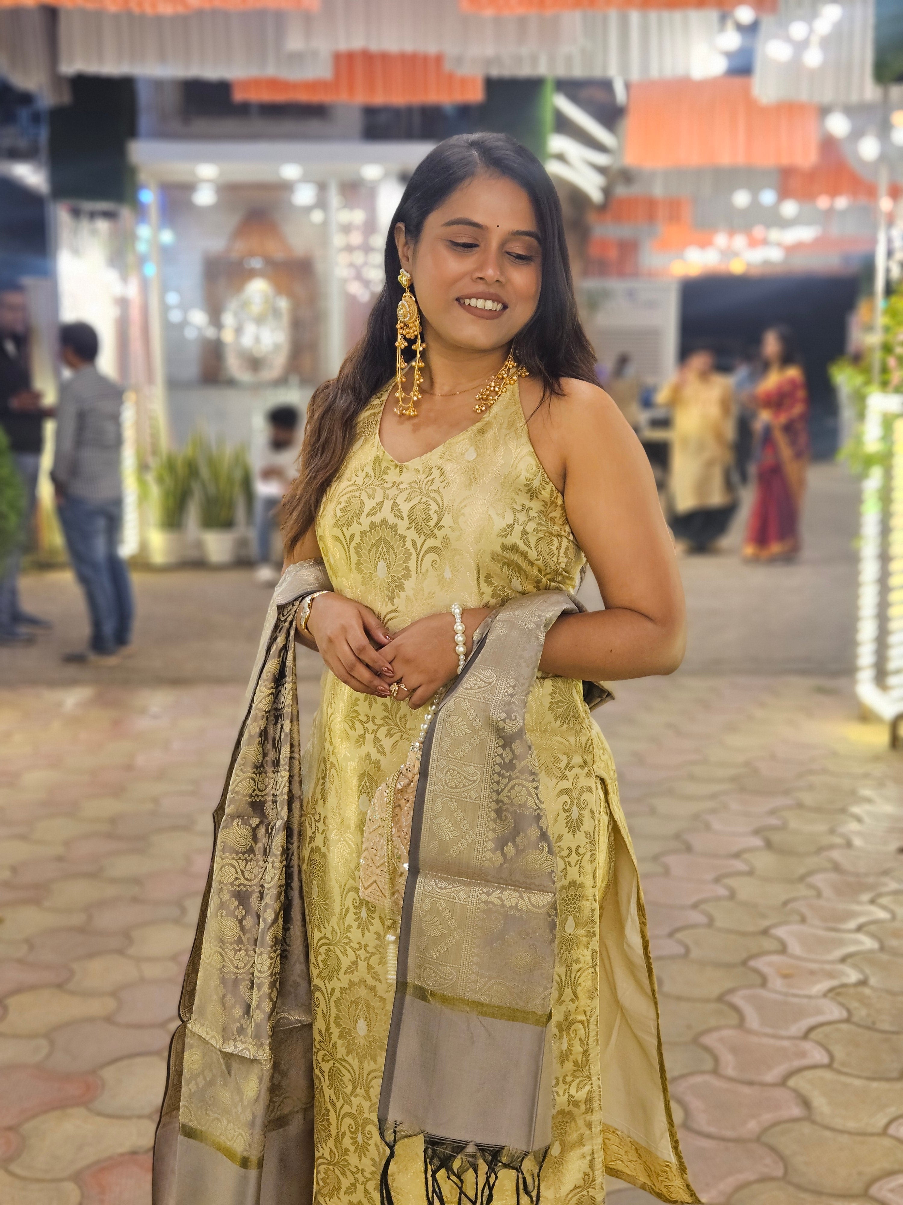 Noor- Kurta Pant Set