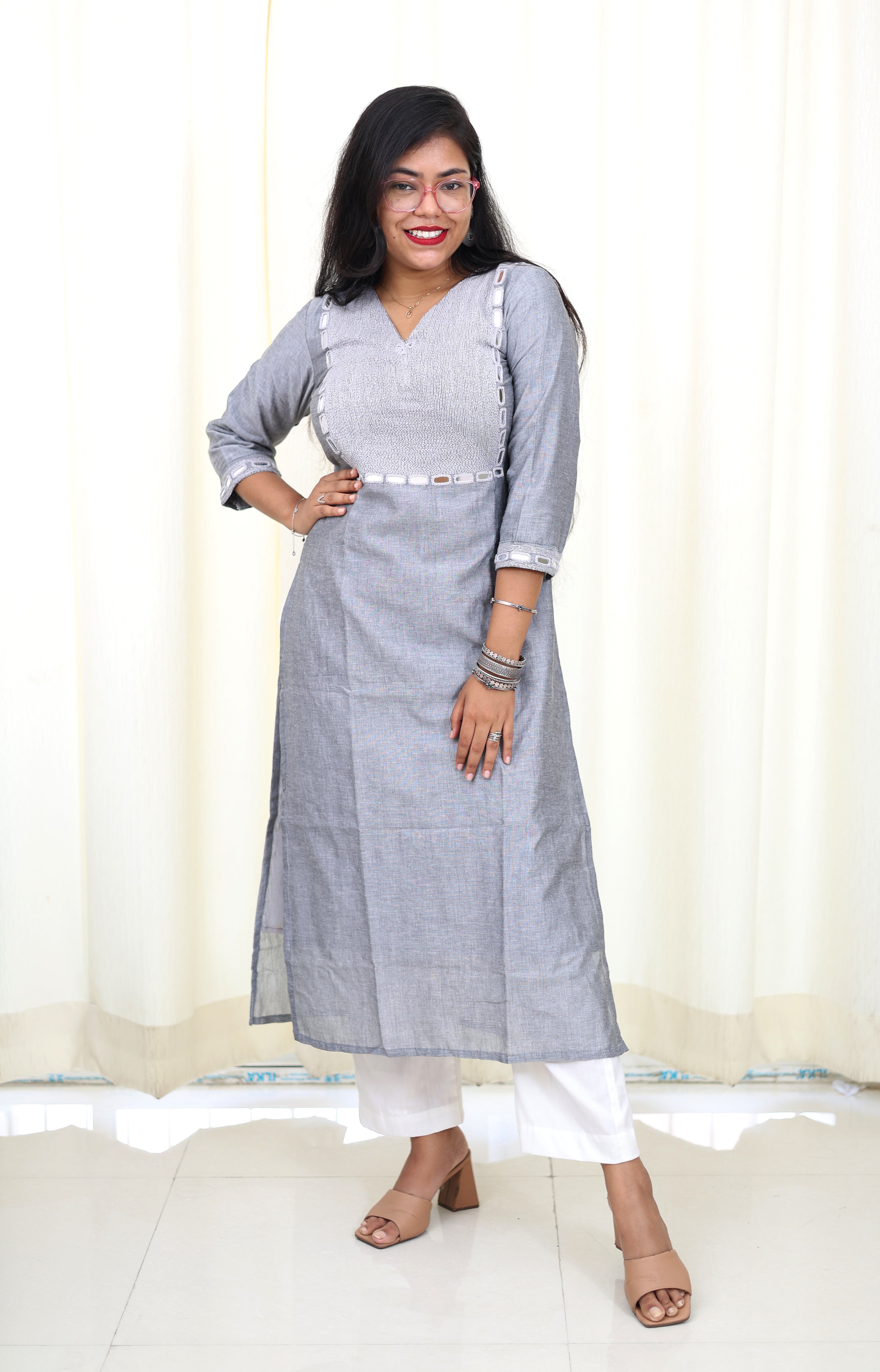 Niraa Handloom Kurta - Grey