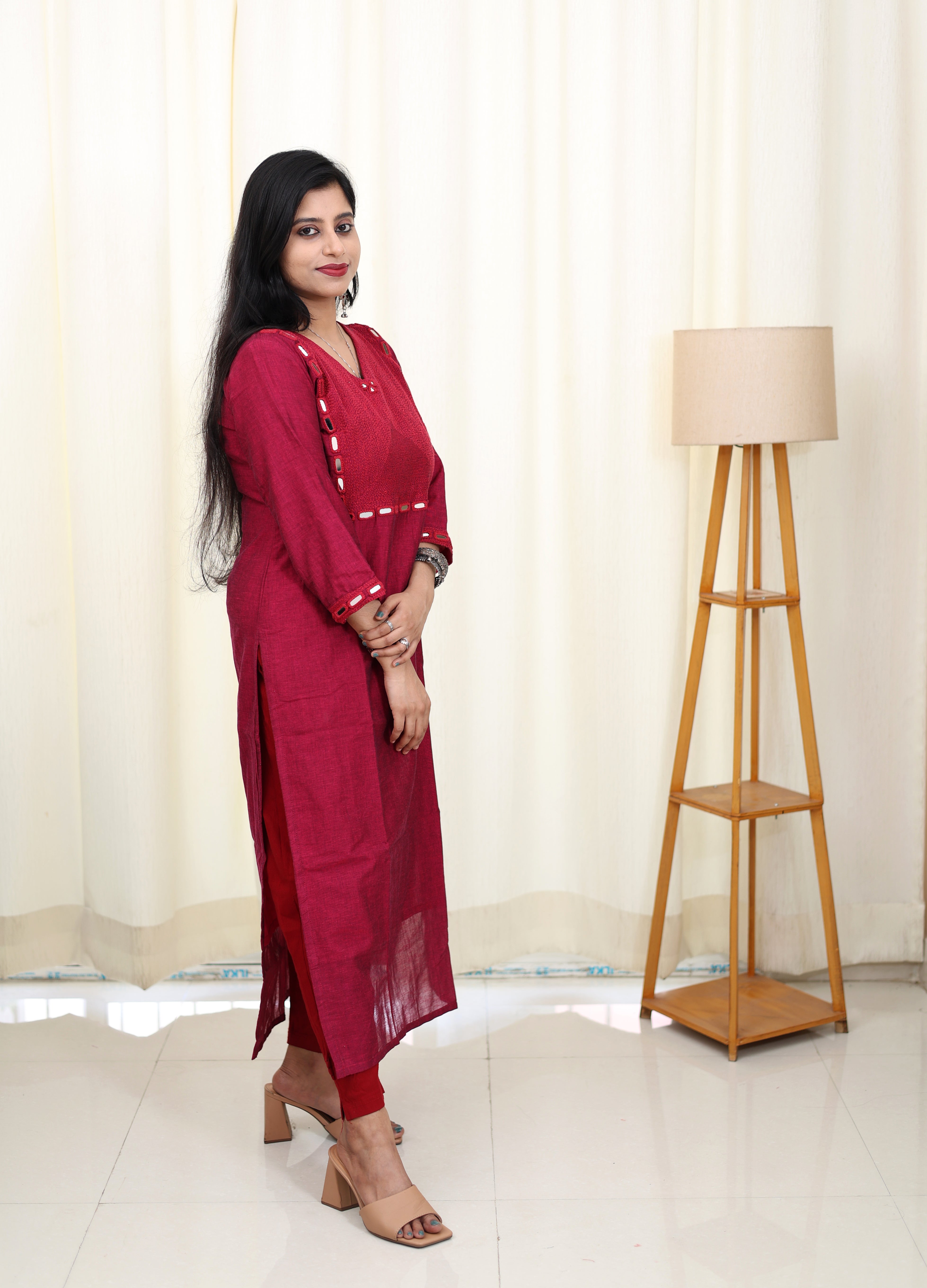 Niraa Handloom Kurta - Wine