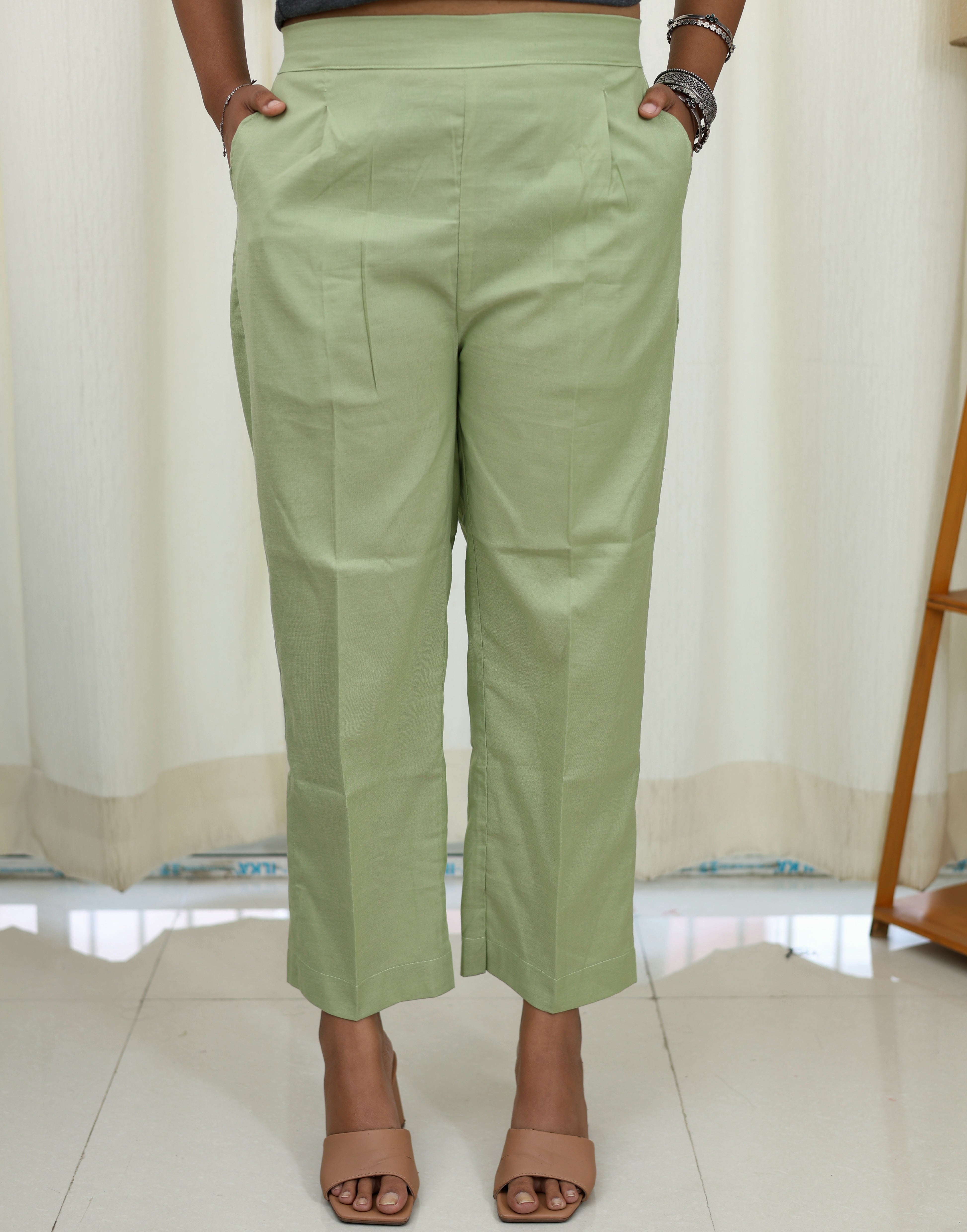 Versa Pant- Pistachio