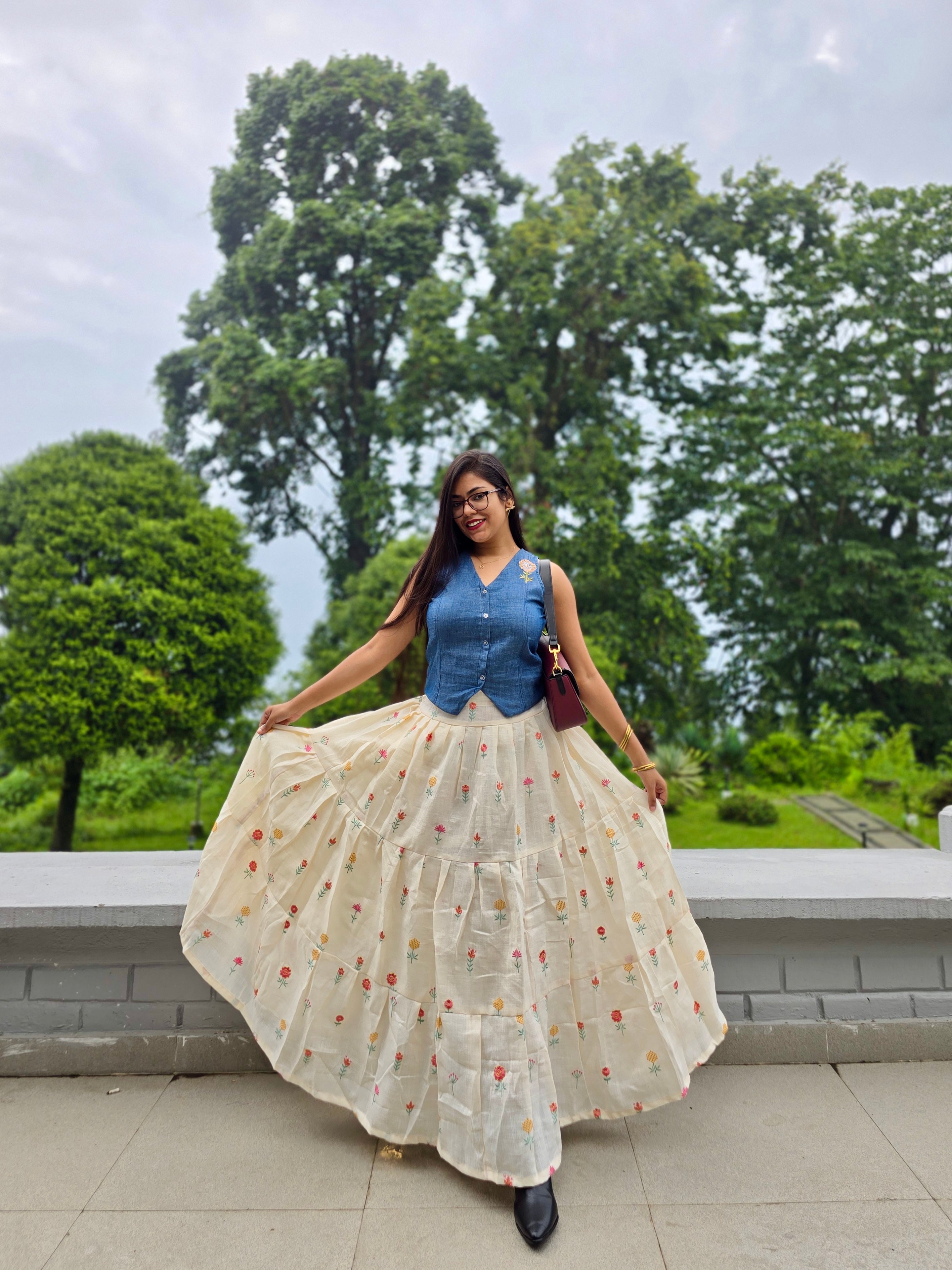 Dhuli Skirt (Embroidered linen skirt)