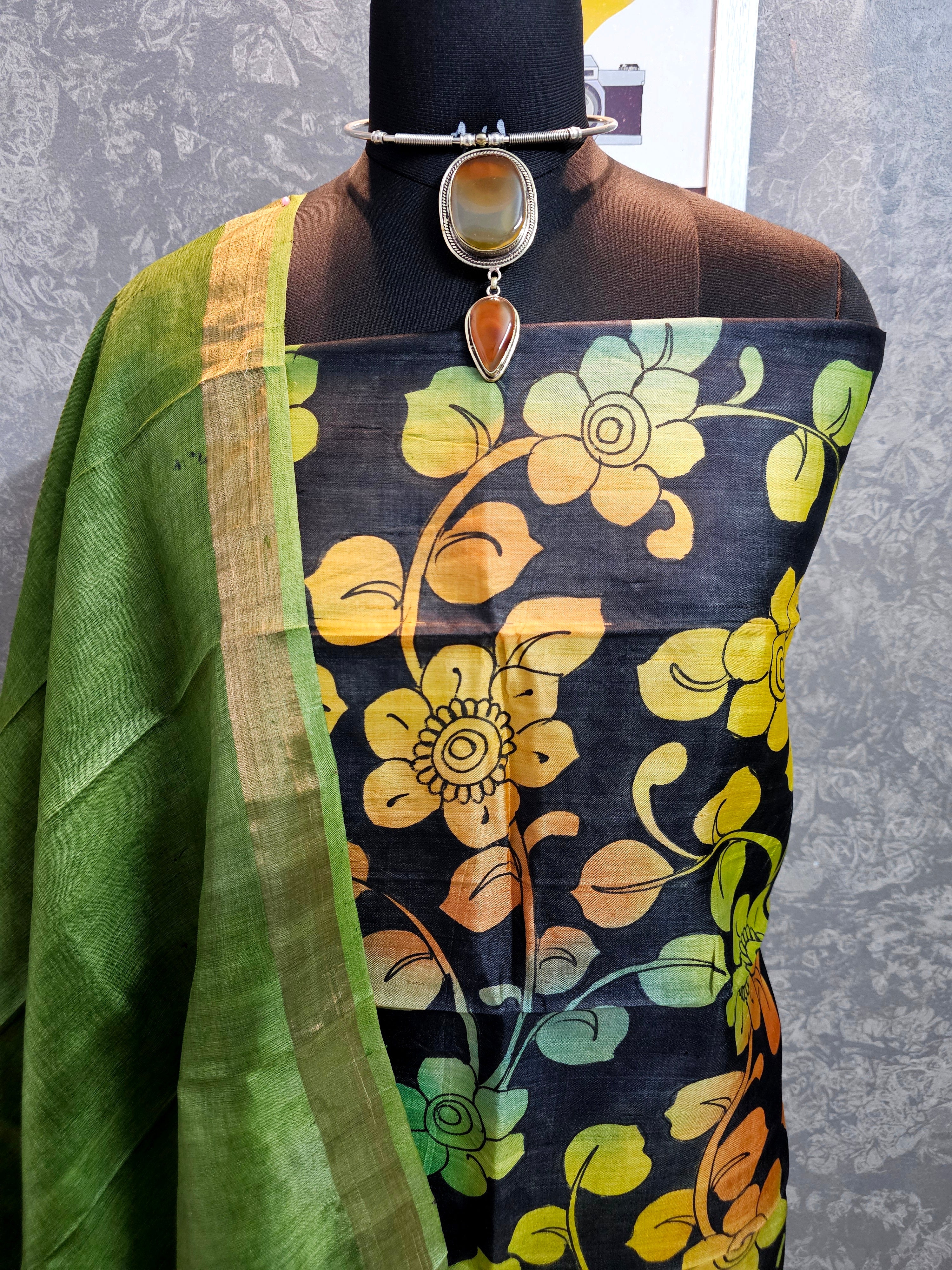 Kalamrita - Parrot Green & Black Floral Gachhi Tussar Kalamkari