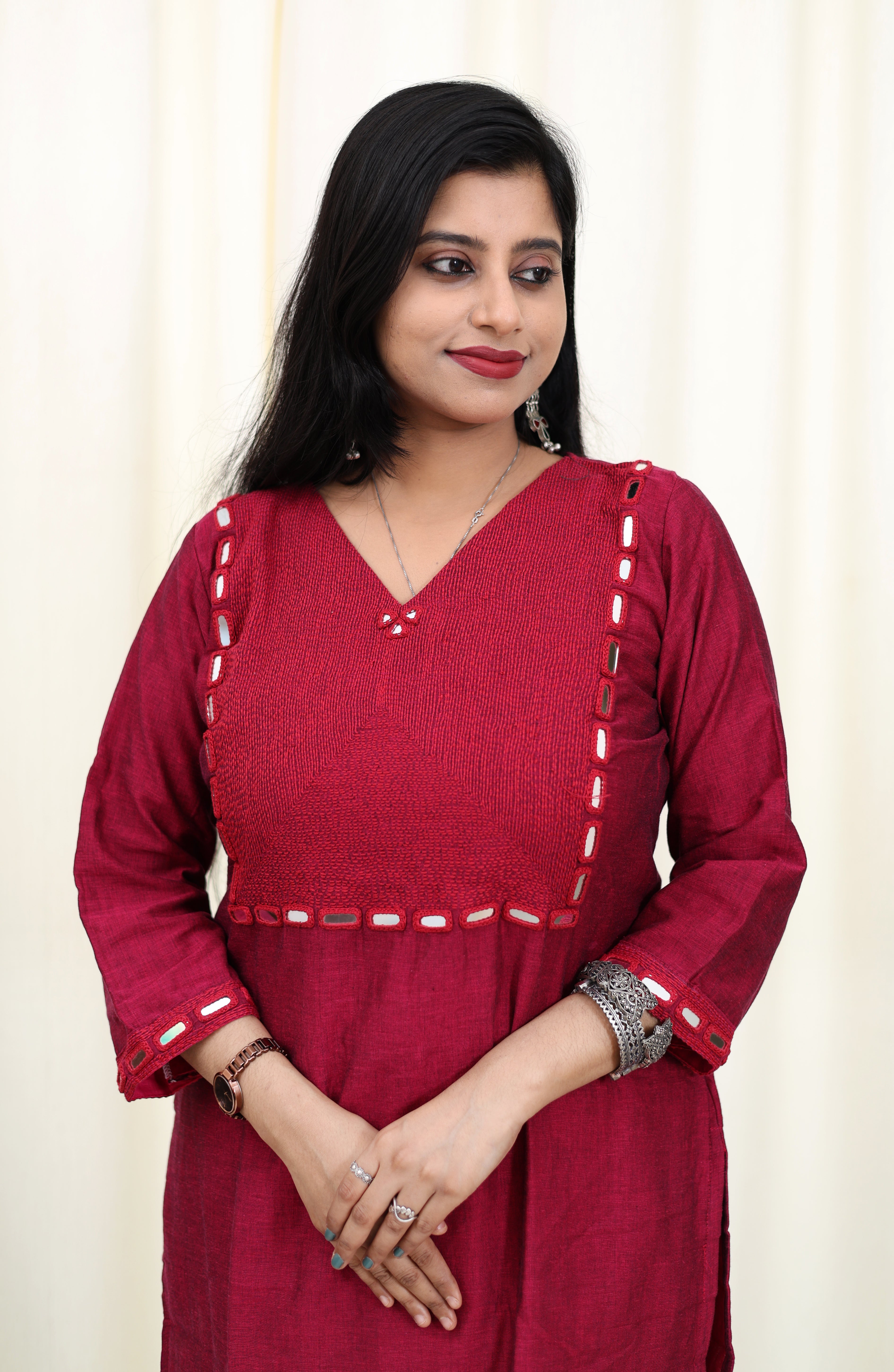 Niraa Handloom Kurta - Wine