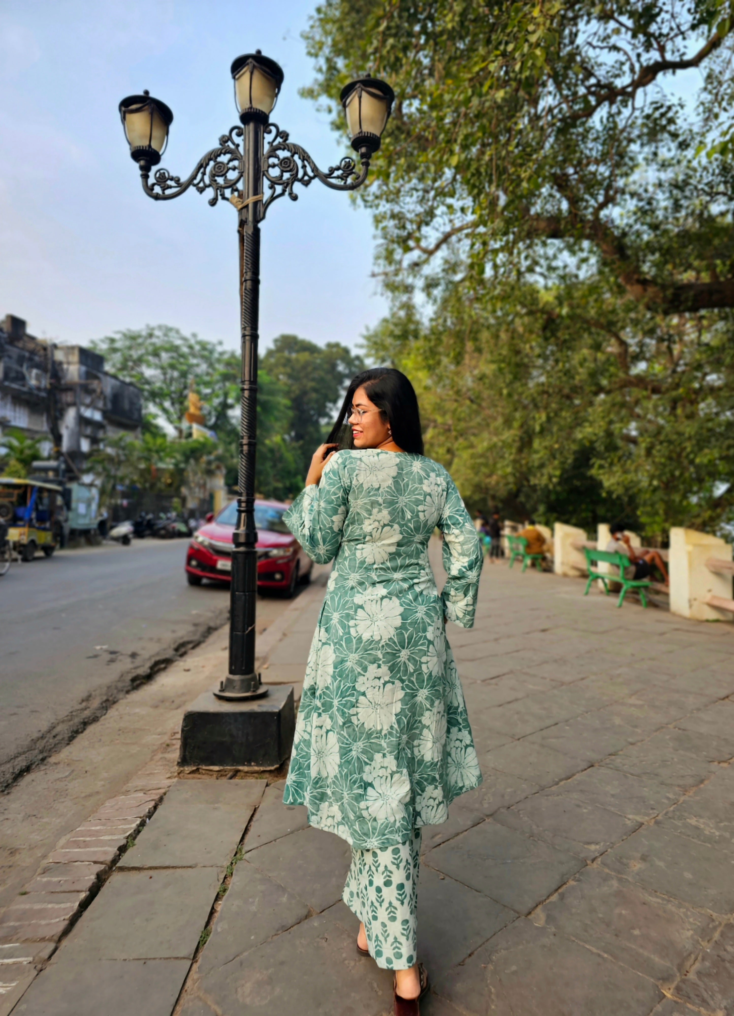 GULDASTA - Green Kurta Pant Set