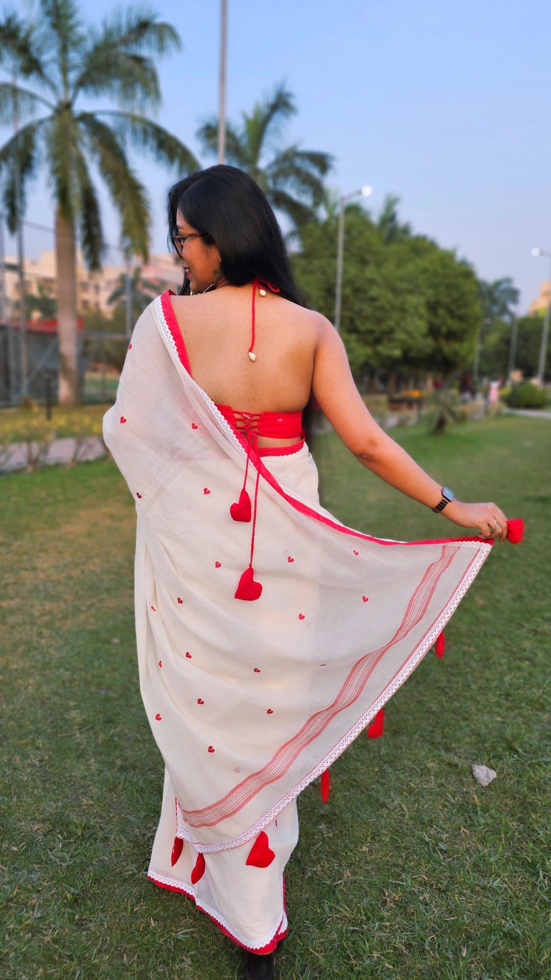 DILRUBA - White Red Handloom Saree