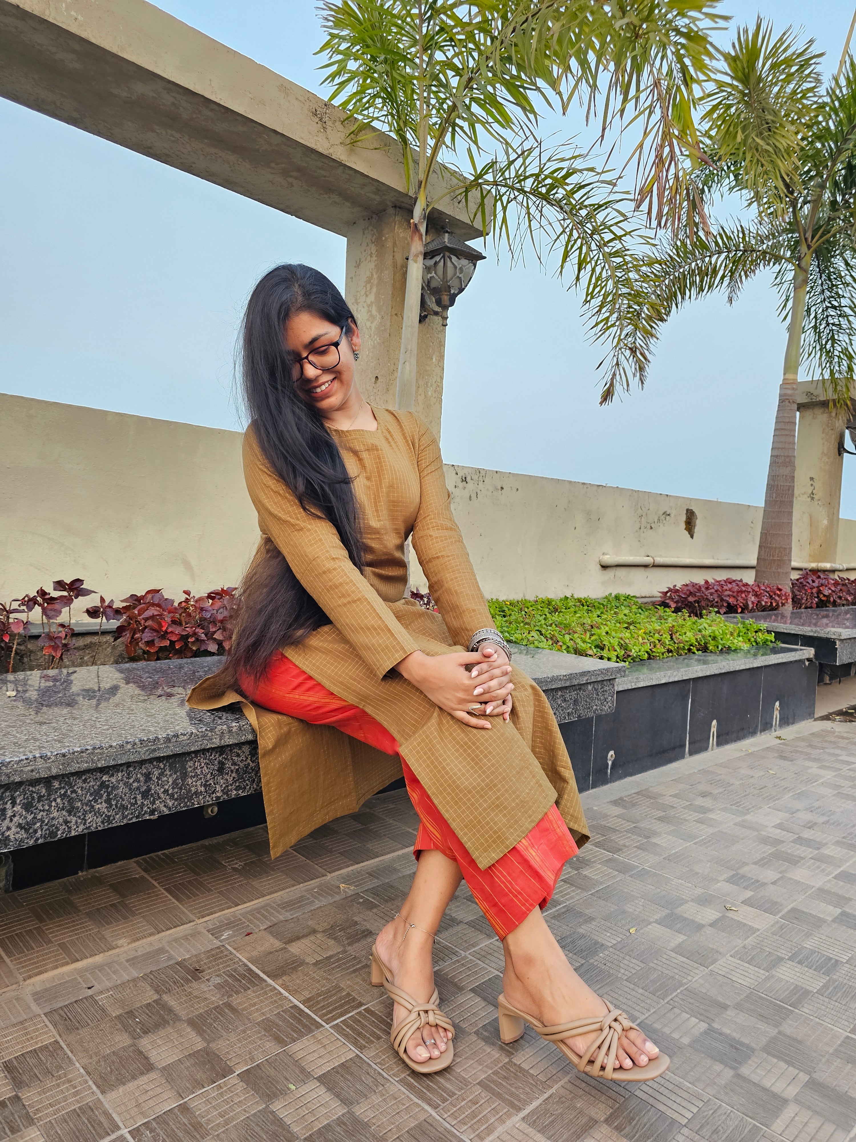 NAVYA - Mehendi Green, Rust Orange